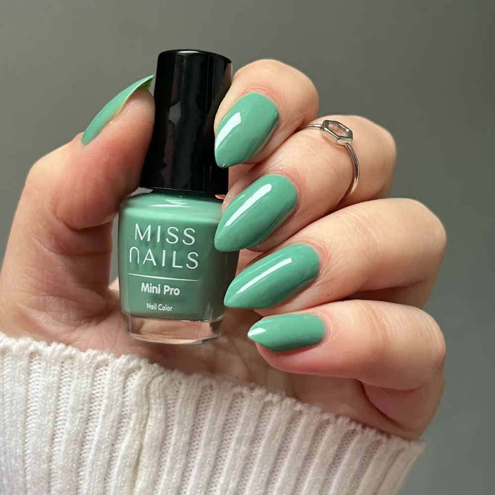 Grass-ious Earth Minis