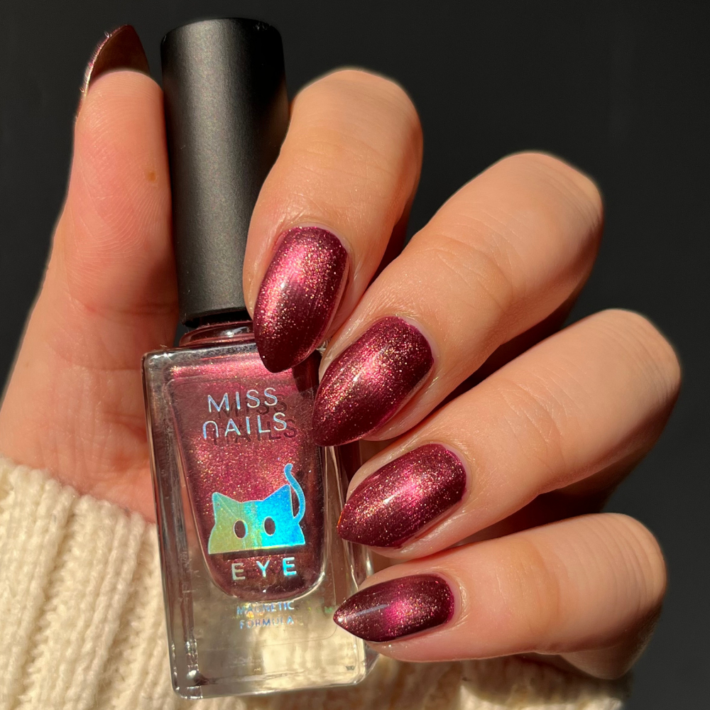 Non-UV Cat Eye Magnetic Nail Polish - (Red Emerald)