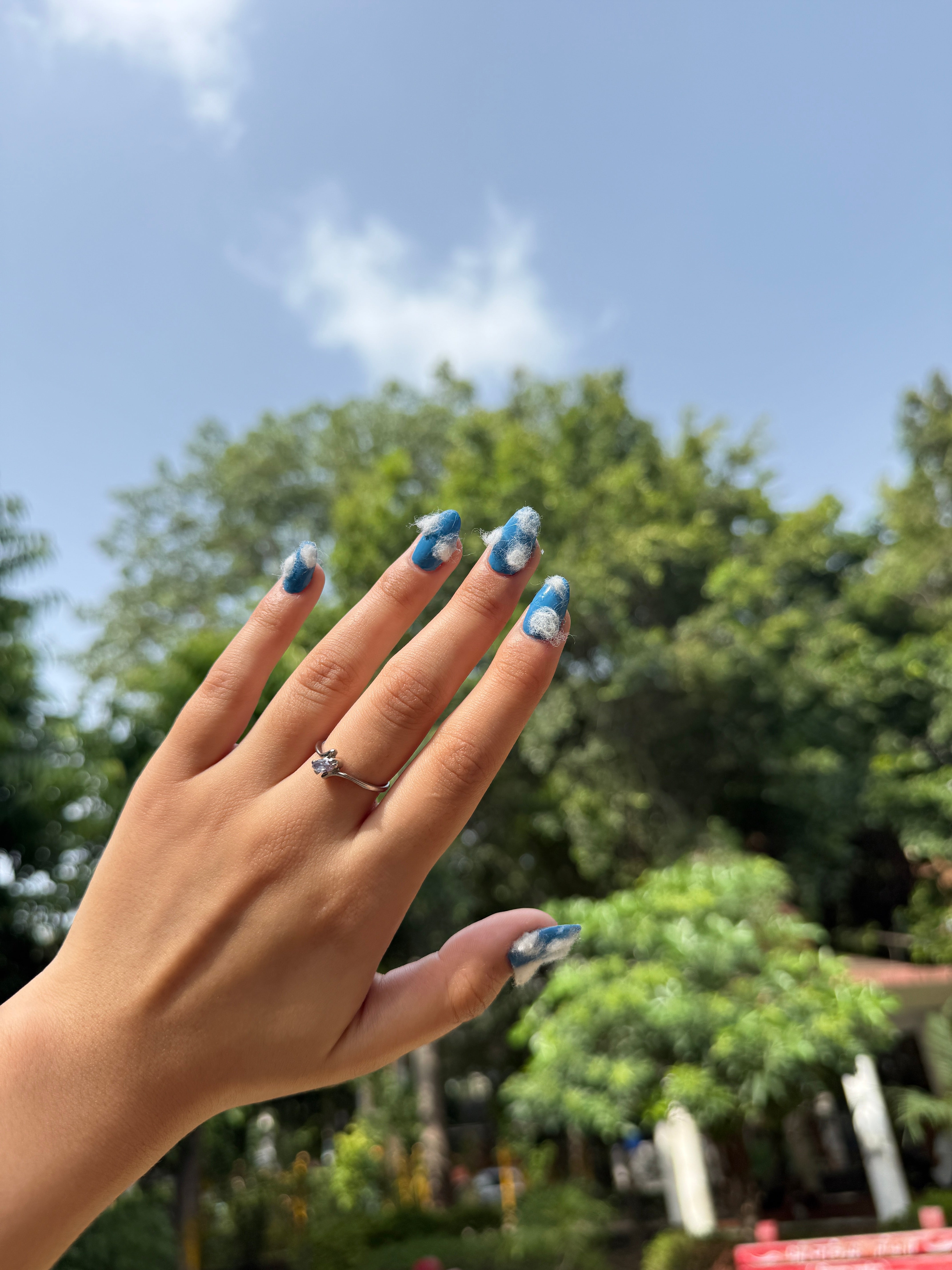 Beginner Friendly Cloud Nailart