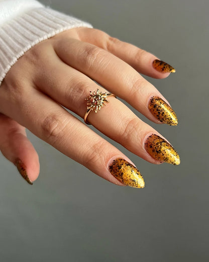 Leopard Nails