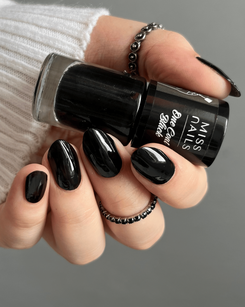 🎁 One Coat Black