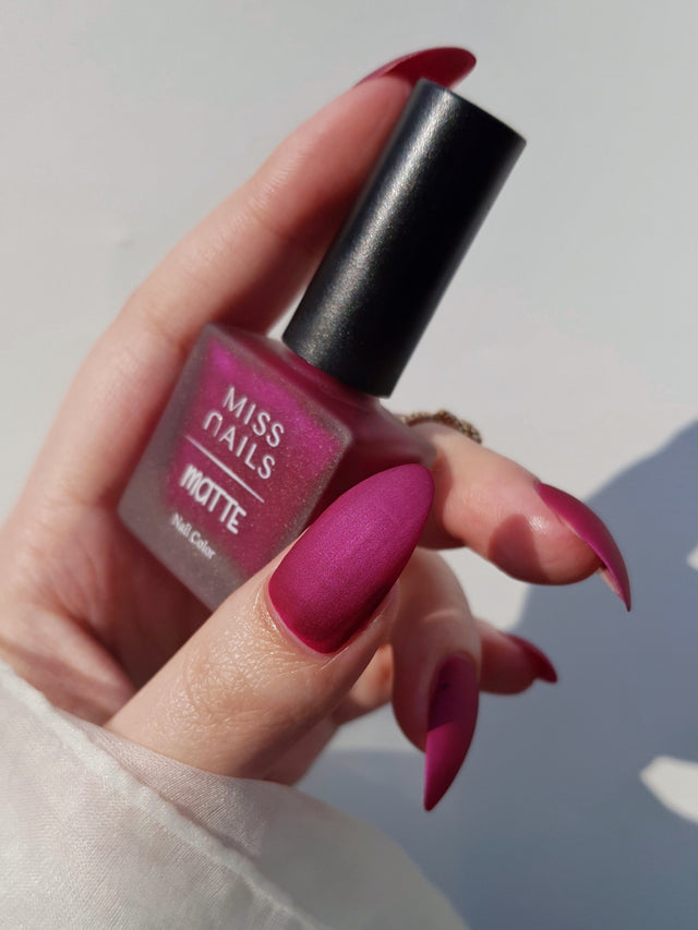 Share 70+ wine colour nail paint